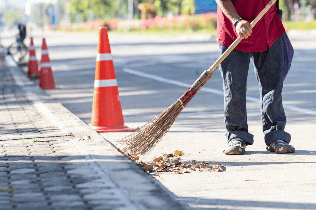 J. Underhill Excavation Parking Lot Sweeping and Cleaning